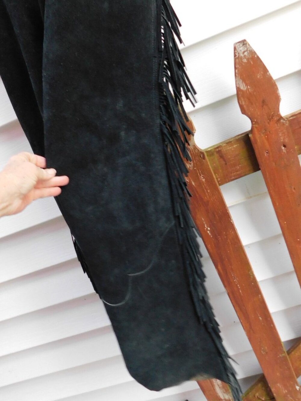 USA Made Black Suede Fringed Leather Western Chaps for Rodeo / Horseback Riding - Picture 4 of 8
